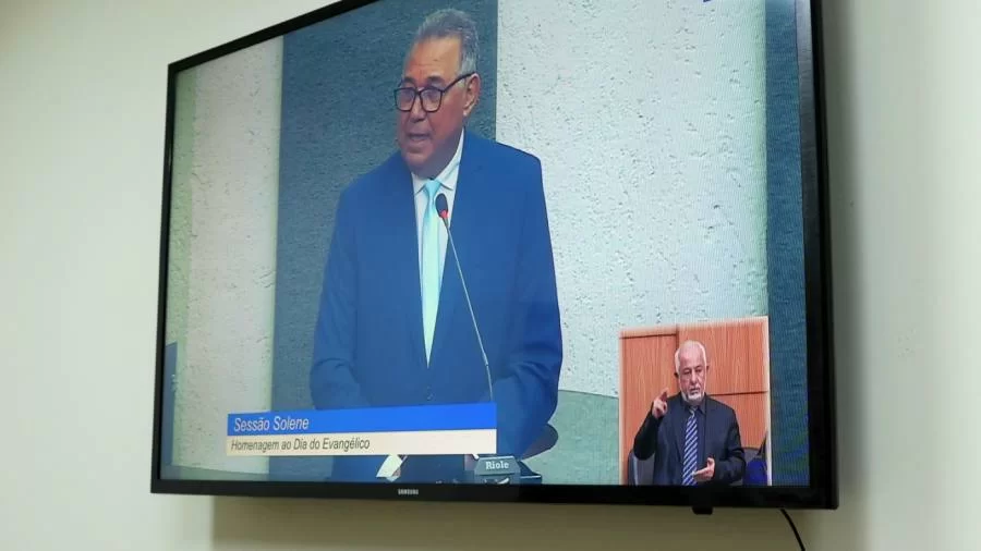 Sessões da Assembleia começam a ser transmitidas em Libras
