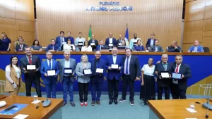 Deputados comemoram Dia do Evangélico com homenagens e apoios