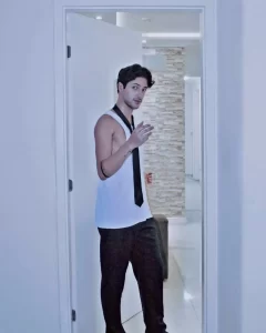 ANGELO Lança Seu Primeiro EP, "Porta Aberta"