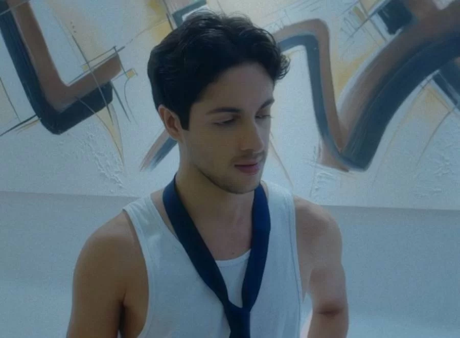 Em entrevista exclusiva, Angelo, cantor e compositor brasileiro, compartilhar expectativa e projetos futuros