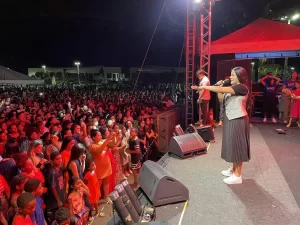 Noite em Guaraí é marcada por louvor e adoração; Guarafé reuniu grandes nomes da músicas, confira a cobertura