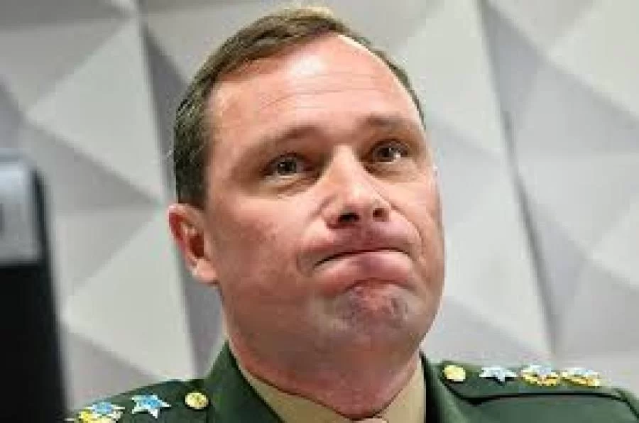 STF concede liberdade provisória e mantém acordo com ex-ajudante de ordens de Bolsonaro