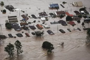 Rio Grande do Sul vive maior tragédia climática da história; governos e personalidades se mobilizam para ajudar
