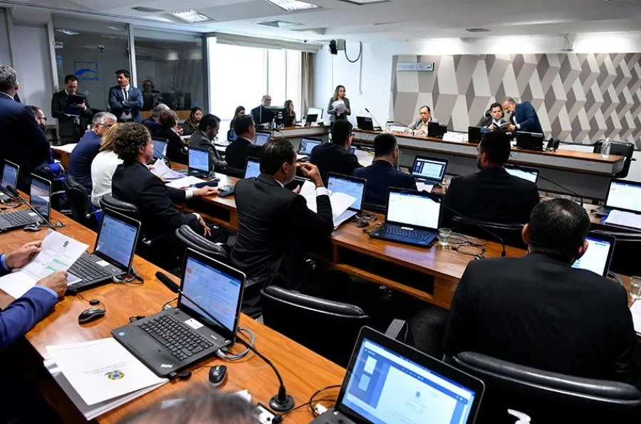 Comissão do Senado aprova aumento de cotas raciais para concurso público