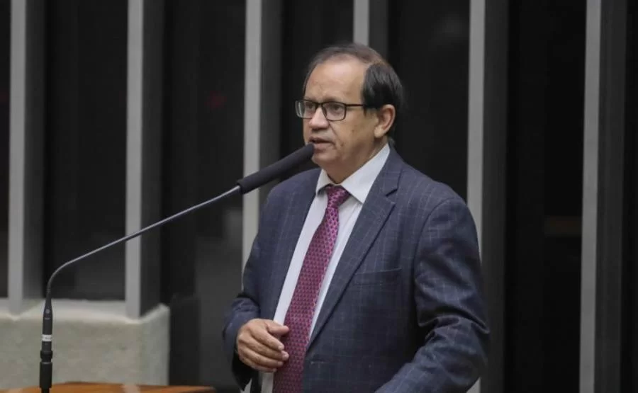 Deputado do TO propõe anistia da dívida do Rio Grande do Sul com a União para ajudar vítimas de tragédia