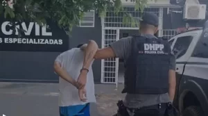 Homem é preso após entrar em confronto com a polícia