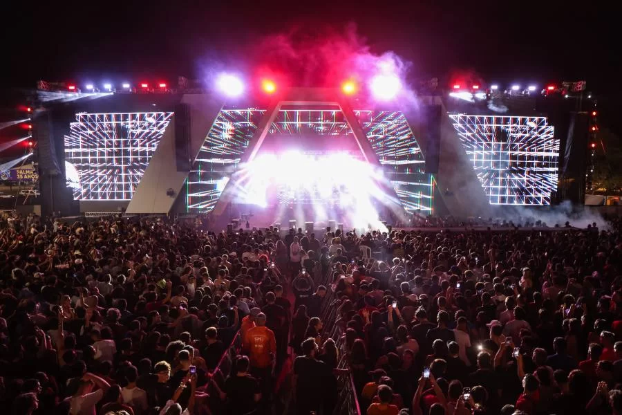 Em show pelo 35Âº aniversário de Palmas, DJ Alok anuncia doação de metade do cachÃª para ajudar vítimas das enchentes no Rio Grande do Sul