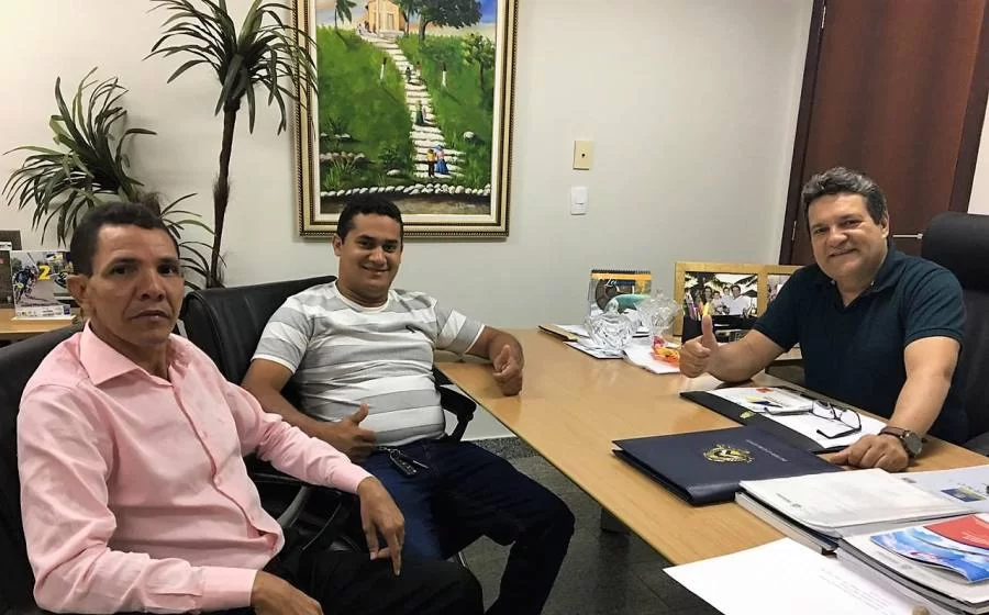 Deputado federal eleito, Osires Damaso recebe demandas de vereadores de Araguatins