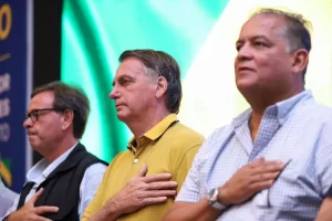 Eduardo Gomes vence luta de bastidores e Bolsonaro veio a Palmas para alavancar campanha de Janad