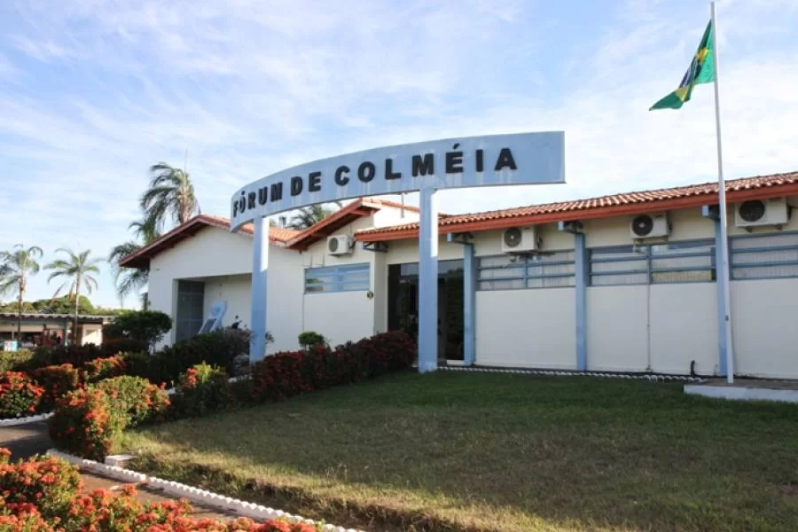 JustiÃÂ§a determina anulaÃÂ§ÃÂ£o de ato que atribui nome de escola municipal a ex presidente Lula