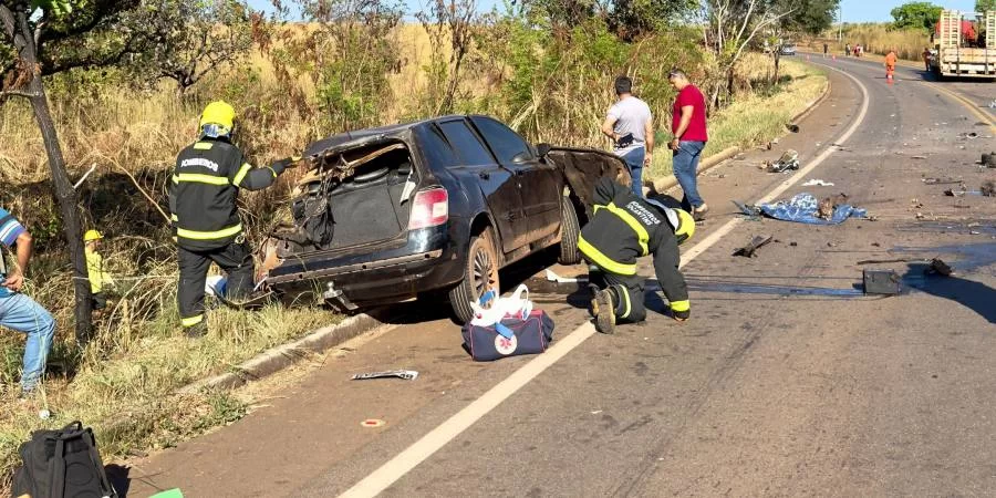 Gravíssimo acidente na TO-080 deixa duas pessoas mortas, incluindo uma criança