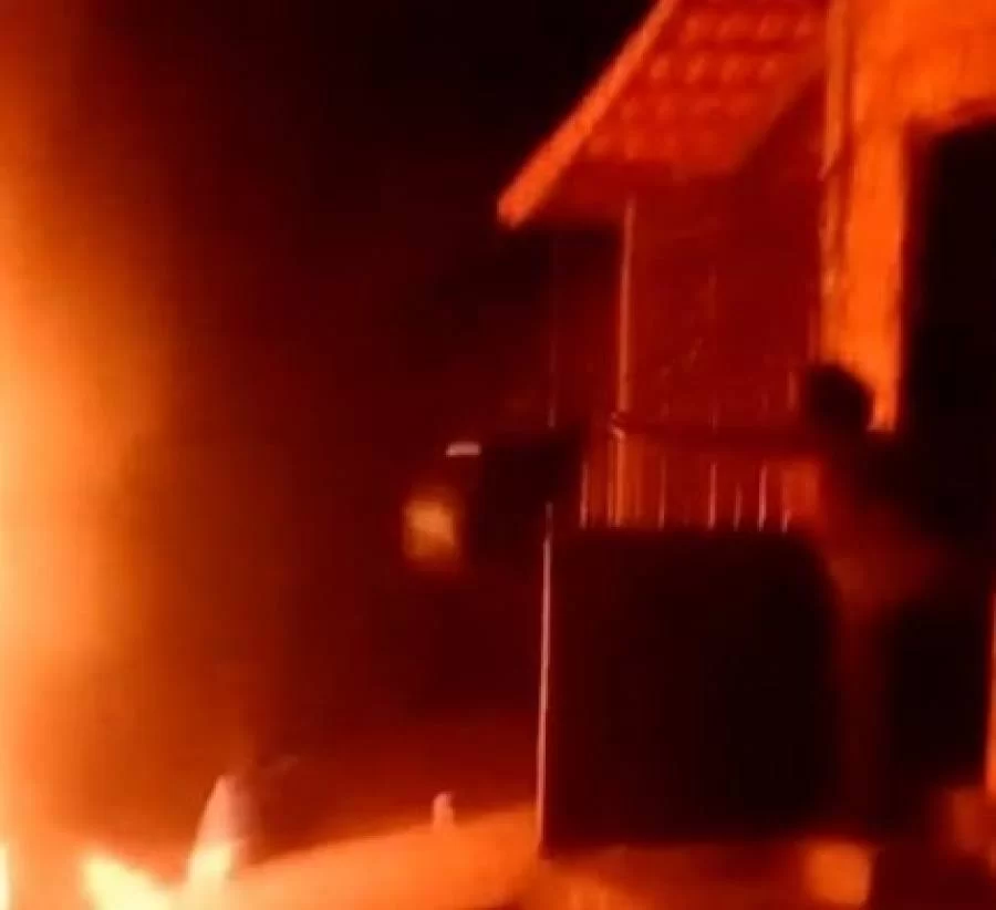 Discussão de casal por conta de ciúmes acaba em incÃªndio de grandes proporções, em São Miguel do Tocantins