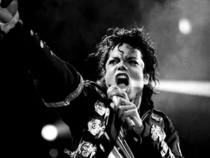 15 anos da morte de Michael Jackson: relembre a vida do Rei do Pop