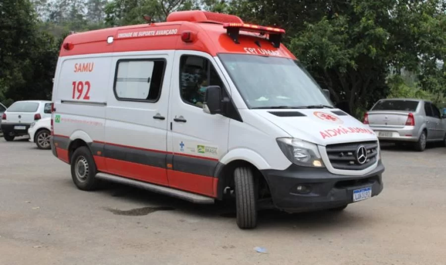 Homem morre após grave colisão entre duas motocicletas