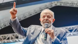 "Nunca em cima do povo trabalhador, do pobre", diz Lula sobre reajustes fiscais