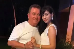 Cantor Amado Batista é condenado a pagar R$ 10 mil em pensão para ex-namorada de Palmas que alegou ter ficado sem renda após término do relacionamento do casal