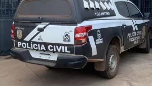 Sem habilitação e alcoolizado, motociclista é preso após colidir em viatura da Polícia Civil emÂ acidente de trÃ¢nsito