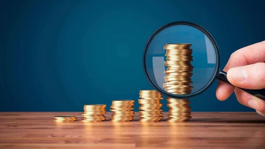 Bitcoin atinge novo recorde enquanto investidores buscam melhores opções em moedas e investimentos