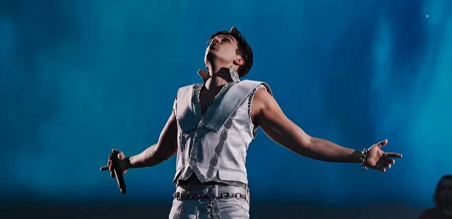 Luan Santana grava DVD com temática espacial inspirada na lua