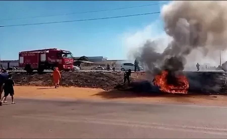 Motorista morre carbonizado após colisão na BR-010 em Palmas