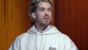 João Guilherme critica Daniel Alves: "figura conhecida mundialmente como lixo"