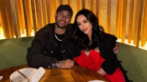 Neymar 'dá bronca' em Bruna Biancardi durante jantar em São Paulo