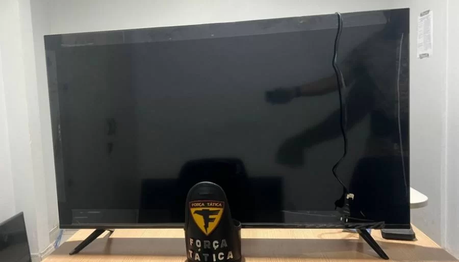 Vítima encontra TV roubada ao ver anúncio da internet