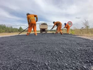 Motoristas devem redobrar a atenção com as sinalizações em vários trechos da BR-153 no Tocantins devido Ã s interdições