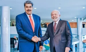 Lula defende eleição de Maduro da Venezuela: "nada anormal"