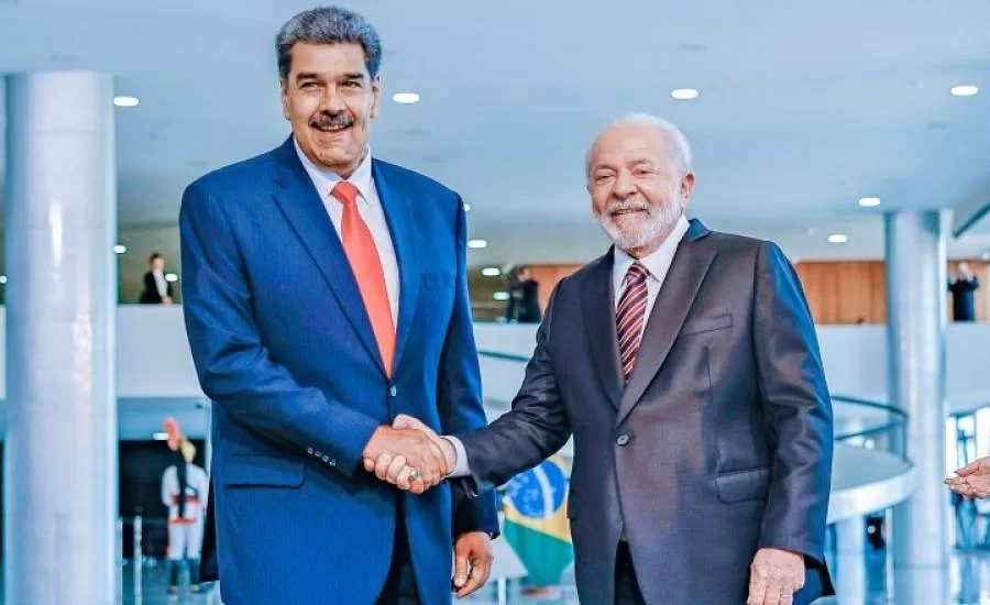 Lula defende eleição de Maduro da Venezuela: "nada anormal"