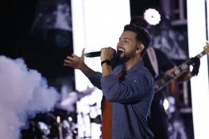 Vini Drumond lança novo EP com faixas inéditas e regravações de clássicos