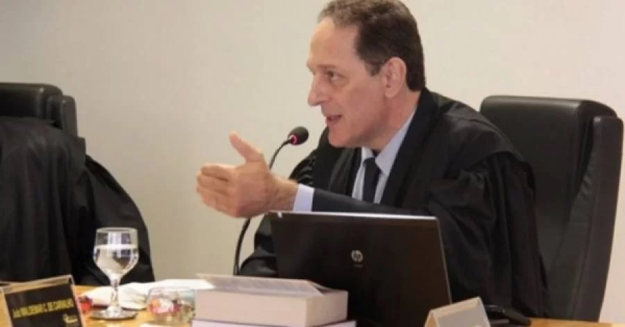 Asmeto vem a pÃÂºblico esclarecer que ex-juiz JoÃÂ£o Olinto nunca integrou a magistratura do Estado