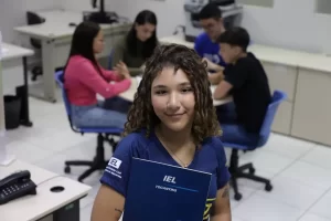 IEL divulga vagas de estágio em mais de 27 cursos