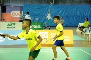 Dupla masculina de Badminton bate adversÃÂ¡rios nas quartas e garante bronze nos Jogos de Curitiba