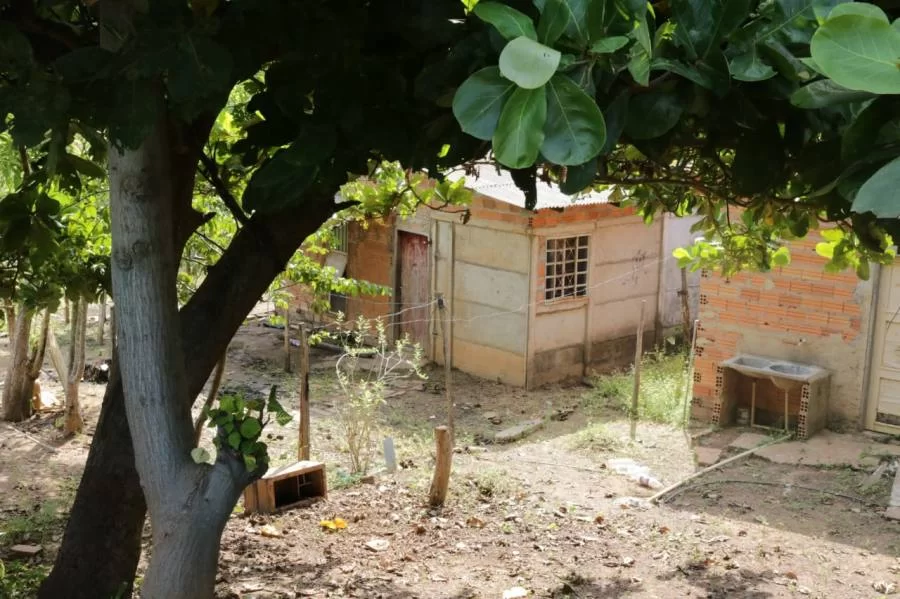 Casas desocupadas por estarem em ÃÂ¡rea de risco viram ponto de uso de drogas