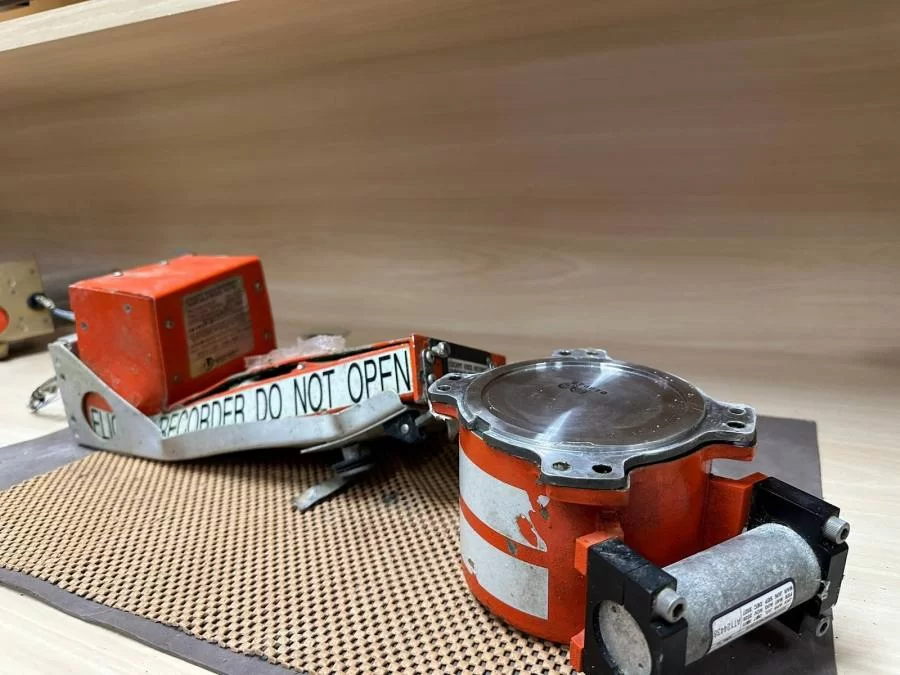 Caixas-pretas do avião da Voepass começam a ser analisadas