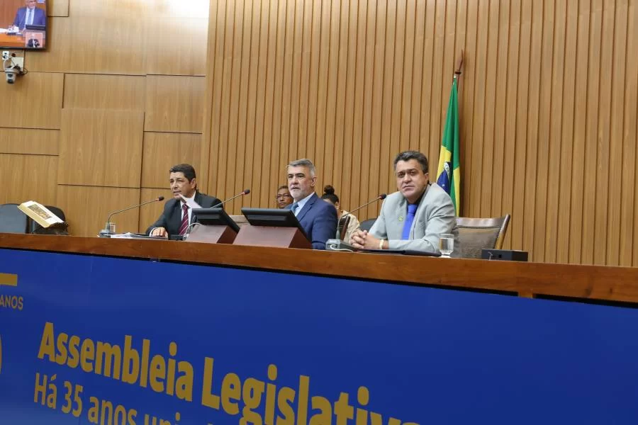 Deputado Amélio Cayres solicita recapeamento da rodovia TO-416 e outras medidas