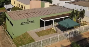 Justiça suspende bloco inteiro de Jorge Frederico por uso de IA