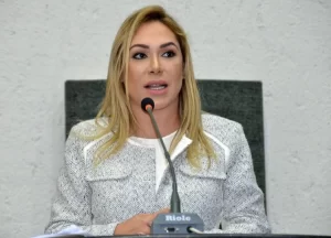 Projeto de Lei de Luana que institui Semana Estadual de ConscientizaÃÂ§ÃÂ£o, PrevenÃÂ§ÃÂ£o e Combate ao SuicÃÂ­dio ÃÂ© aprovado