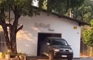 Embriagado, ex-namorado destrói loja com caminhonete e deixa prejuízo que ex-companheira não consegue pagar em Colinas do Tocantins