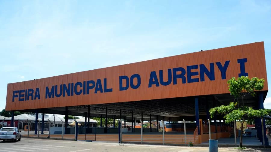 Obras de reforma da Feira Municipal do Aureny I estÃÂ£o em fase de conclusÃÂ£o