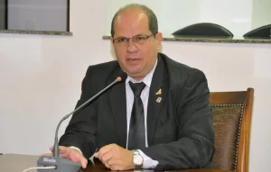 CarlÃÂ£o da Saneatins ÃÂ© preso durante operaÃÂ§ÃÂ£o da PF em superintendÃªncia do INCRA