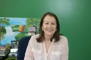 Prefeita de GuaraÃÂ­ rebate SINTET e afirma que informaÃÂ§ÃÂµes incompletas foram usadas para camuflar rombo da EducaÃÂ§ÃÂ£o deixado por ex gestor