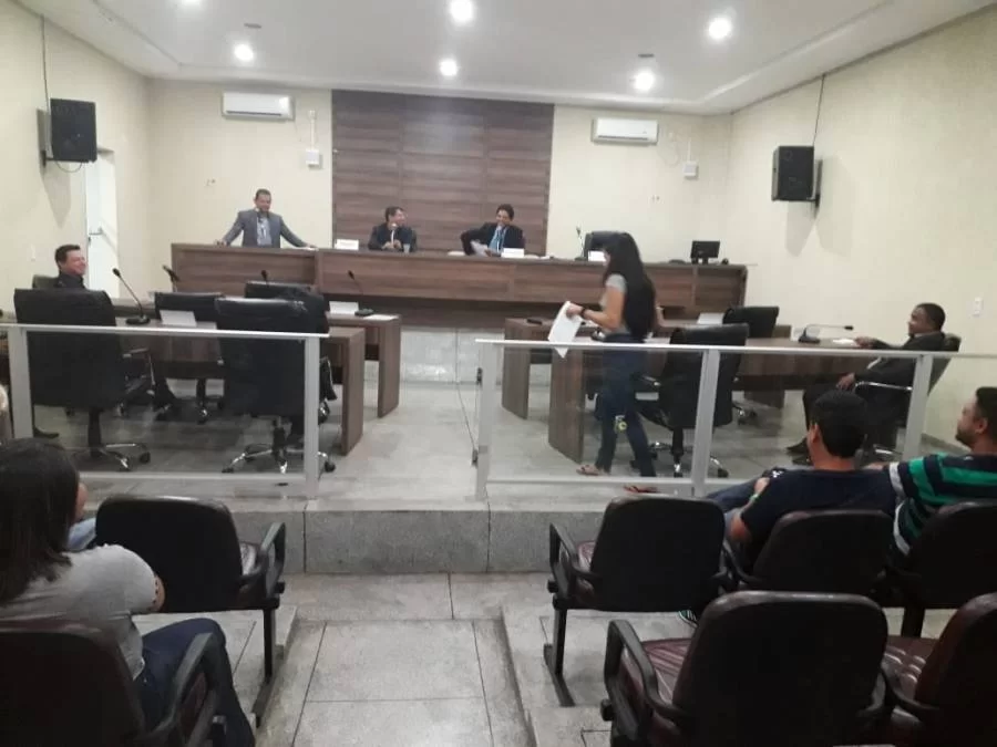 Rombo do IPASMU: Quase sem quÃÂ³rum, CÃÂ¢mara de Colinas aprova em 1 ÃÂº turno parcelamento de dividas