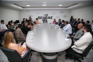 Nova Diretoria do Sebrae TO ÃÂ© empossada; RogÃÂ©rio Ramos e o presidente e MoisÃÂ©s Pinto novo superintendente