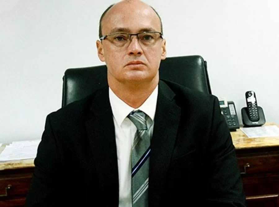 Novo secretÃÂ¡rio da SeguranÃÂ§a PÃÂºblica toma posse e ÃÂ© recebido por servidores