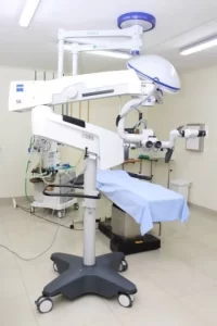 Novo microscÃÂ³pio cirÃÂºrgico do Hospital Unimed Palmas traz maior seguranÃÂ§a durante operaÃÂ§ÃÂ£o