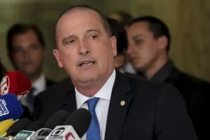 Governo estuda enviar proposta ÃÂºnica de reforma da PrevidÃªncia