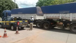 PRF recupera dois semirreboques roubados em 2016