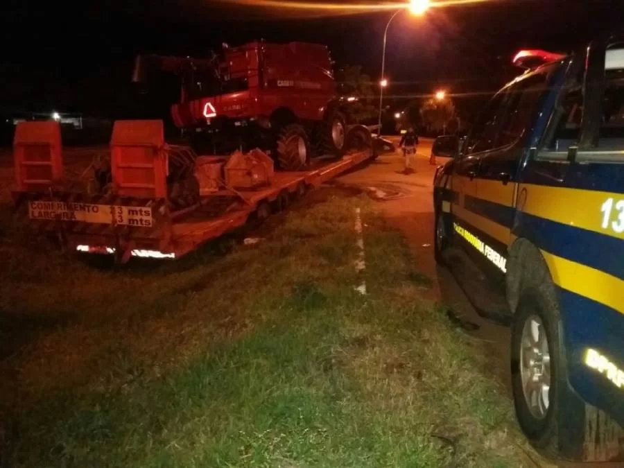 Motorista de caminhÃÂ£o ÃÂ© preso pela PRF apÃÂ³s se envolver em acidente